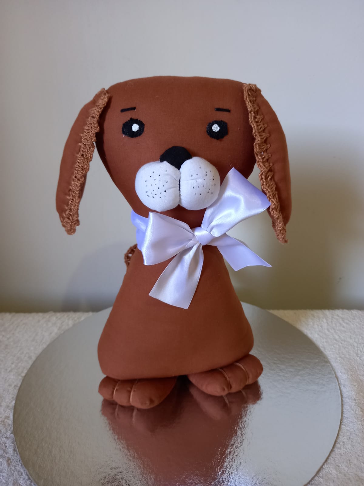 Peso de porta cachorrinho marrom